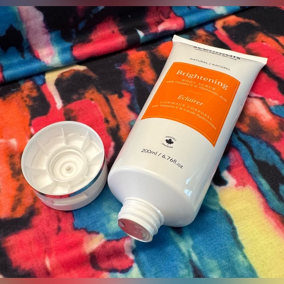 NEW Musee White Tea & Aloe Shower Steamers and Scentuals Brightening Body Scrub - Picture 3 of 3